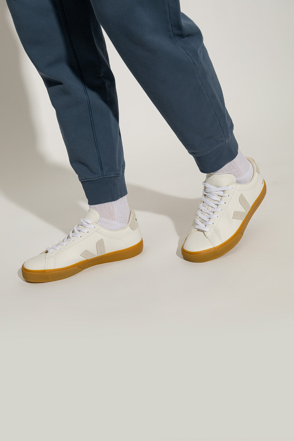 VEJA Men's sneakers WHITE CP0503147B0EXTRAWHITENATURALNATURAL